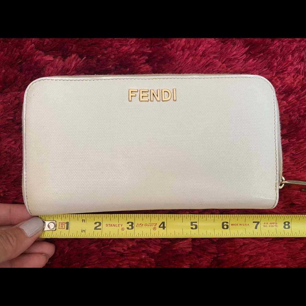 FENDI WALLET AUTHENTIC